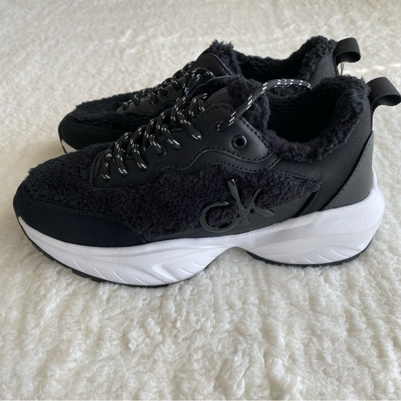 Calvin Klein Liah 3 Womens Sherpa Chunky Platform Sneakers, Black, 7.5